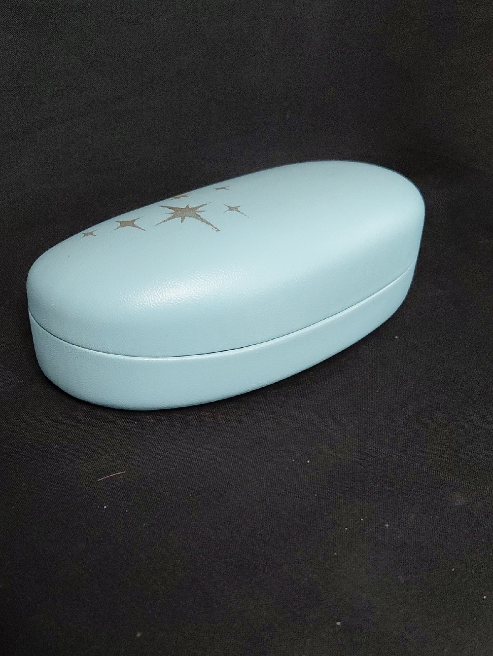 Nice Hand Designed Eyeglass Case - Picture 2 of 5